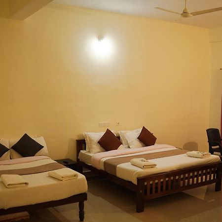 Wayanad Royal Stream Bed & Breakfast Калпата Екстериор снимка