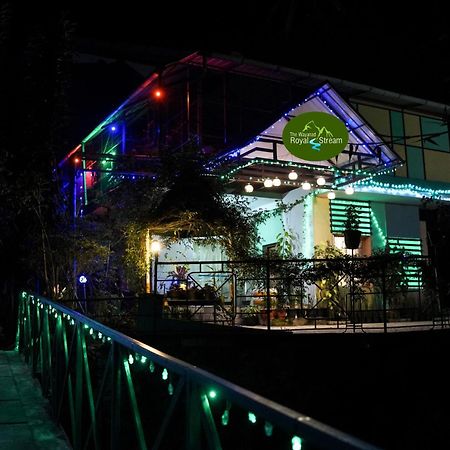Wayanad Royal Stream Bed & Breakfast Калпата Екстериор снимка