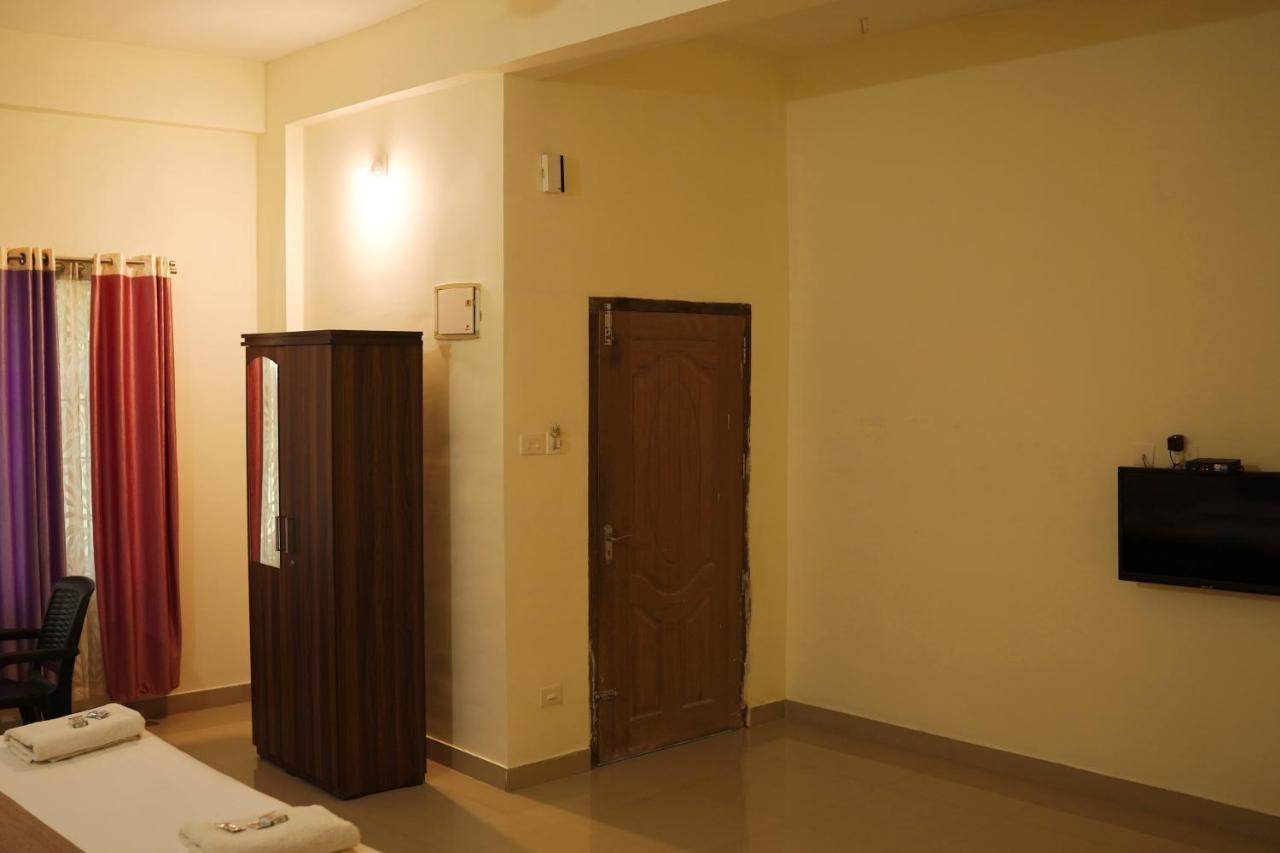 Wayanad Royal Stream Bed & Breakfast Калпата Екстериор снимка