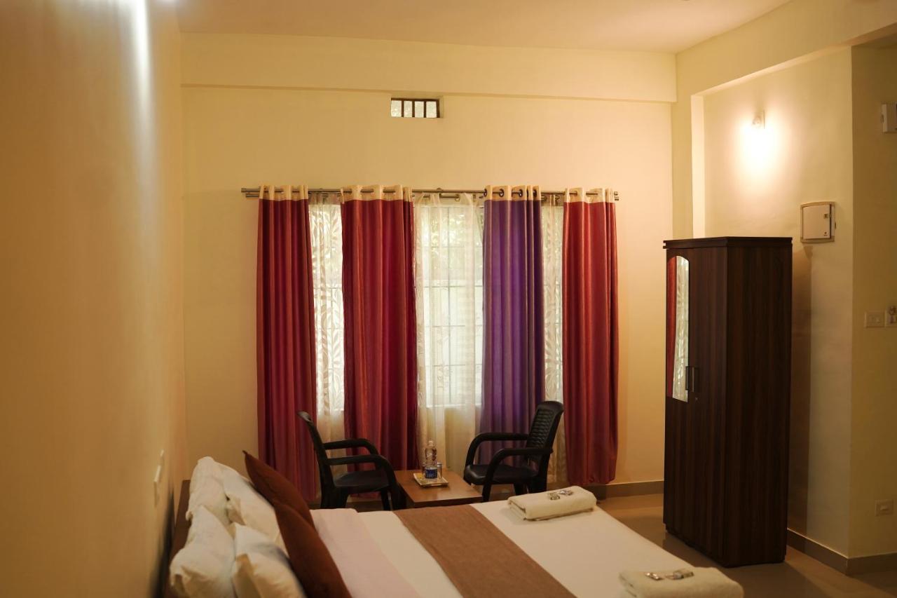 Wayanad Royal Stream Bed & Breakfast Калпата Екстериор снимка