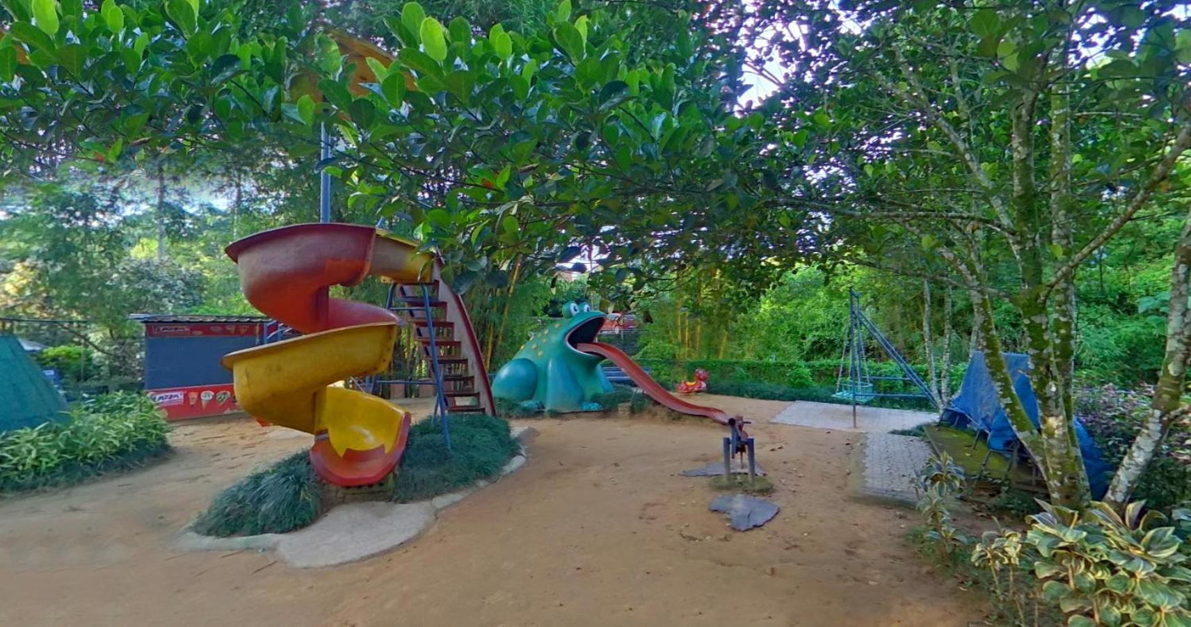 Wayanad Royal Stream Bed & Breakfast Калпата Екстериор снимка