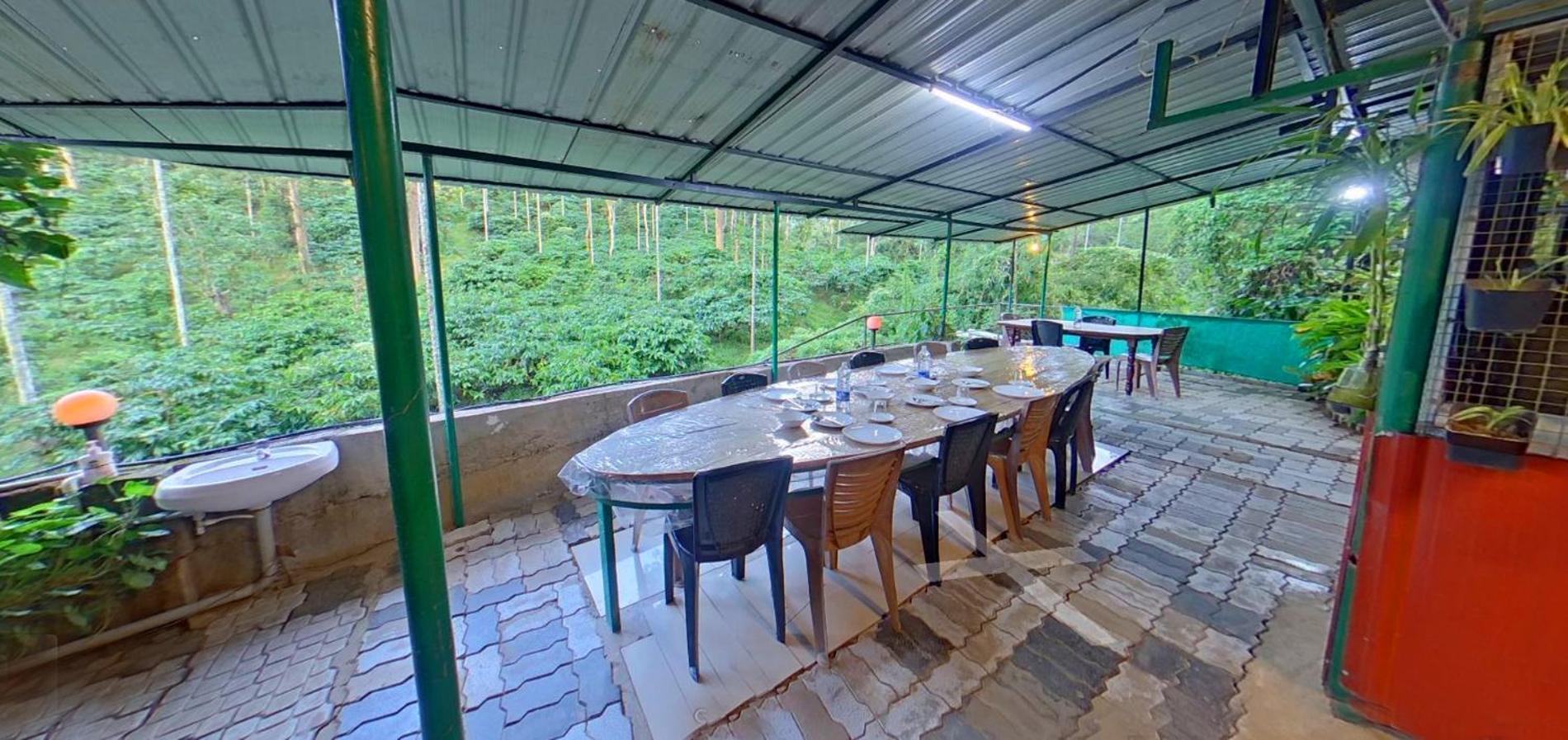 Wayanad Royal Stream Bed & Breakfast Калпата Екстериор снимка